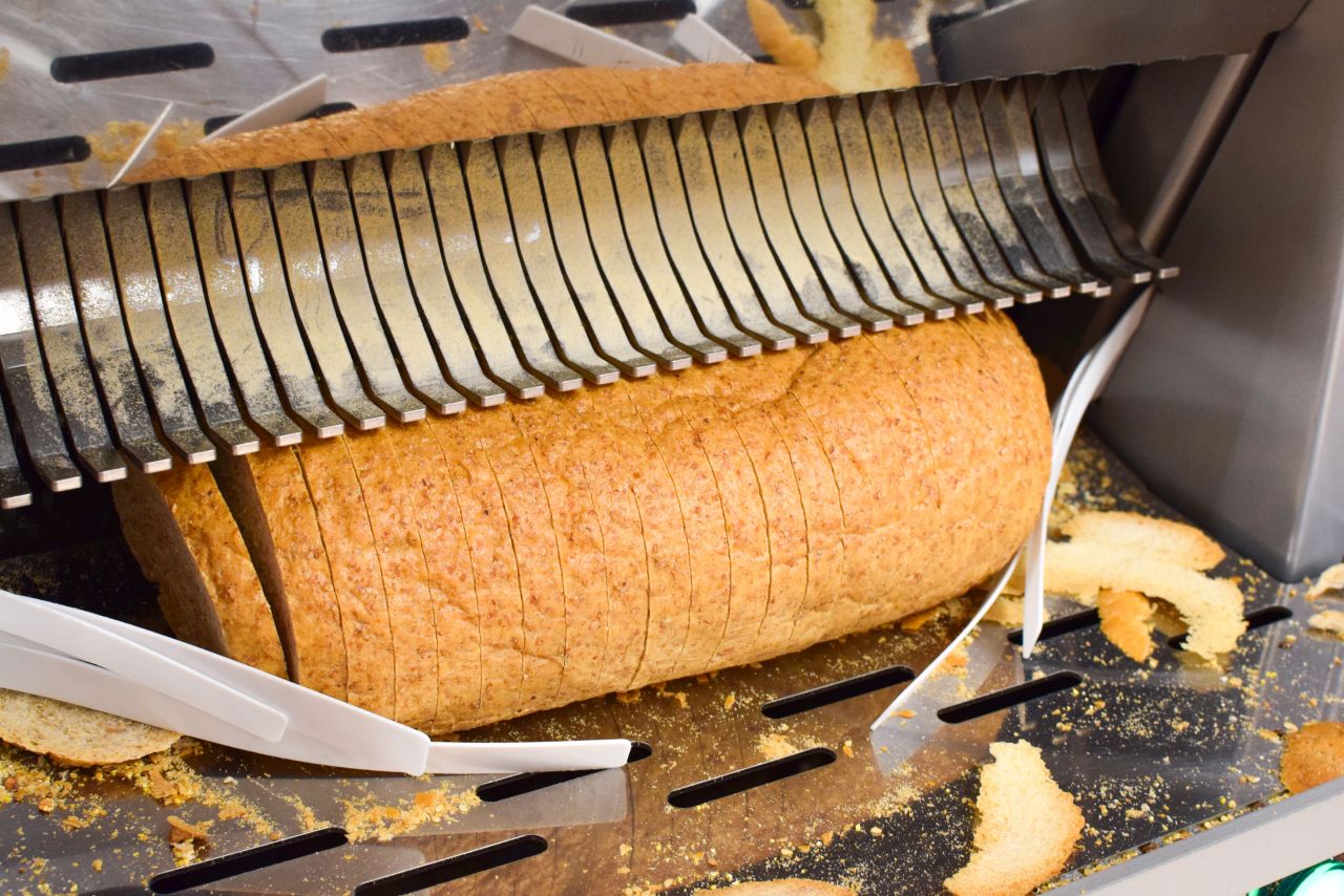Czym różnią się między sobą poszczególne krajalnice do chleba?