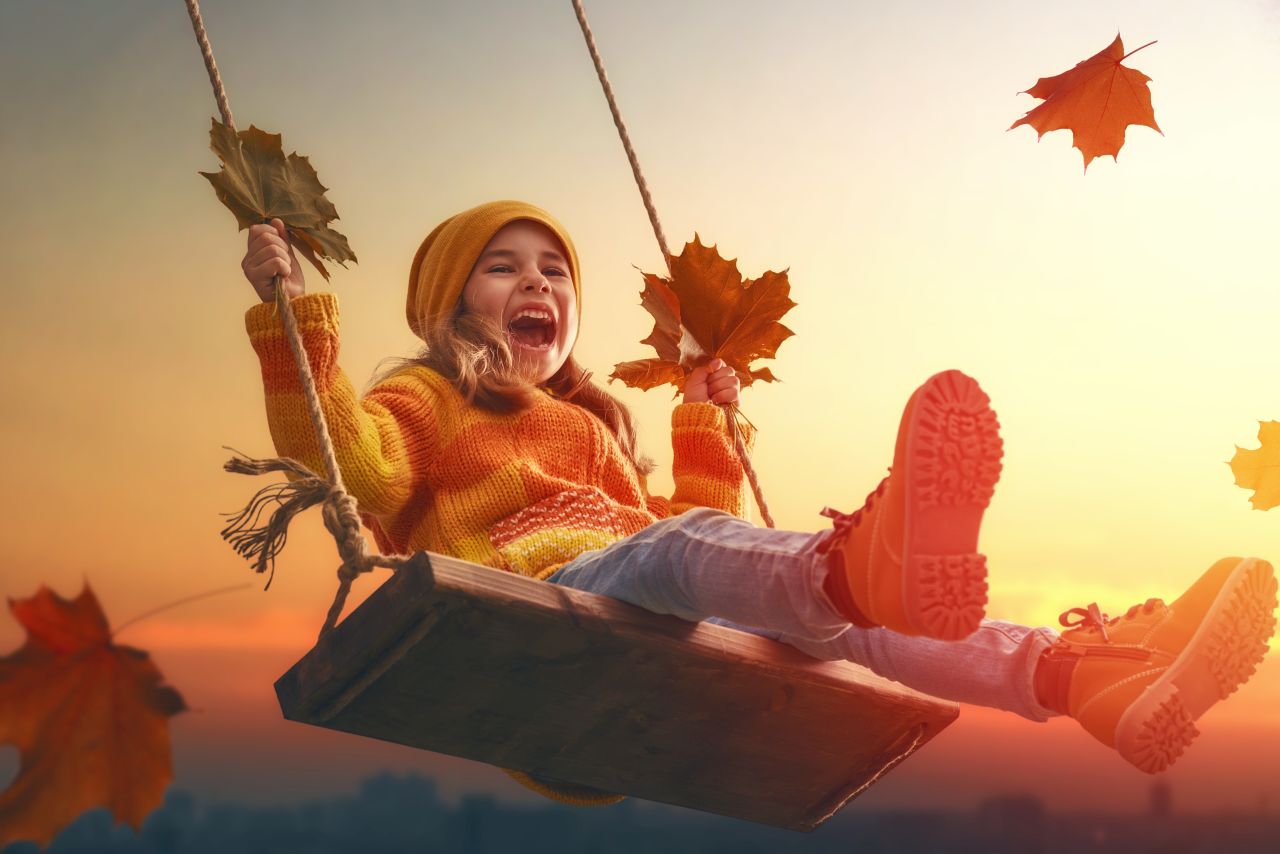 Jesienna aura – jak ubierać dziecko na spacer?