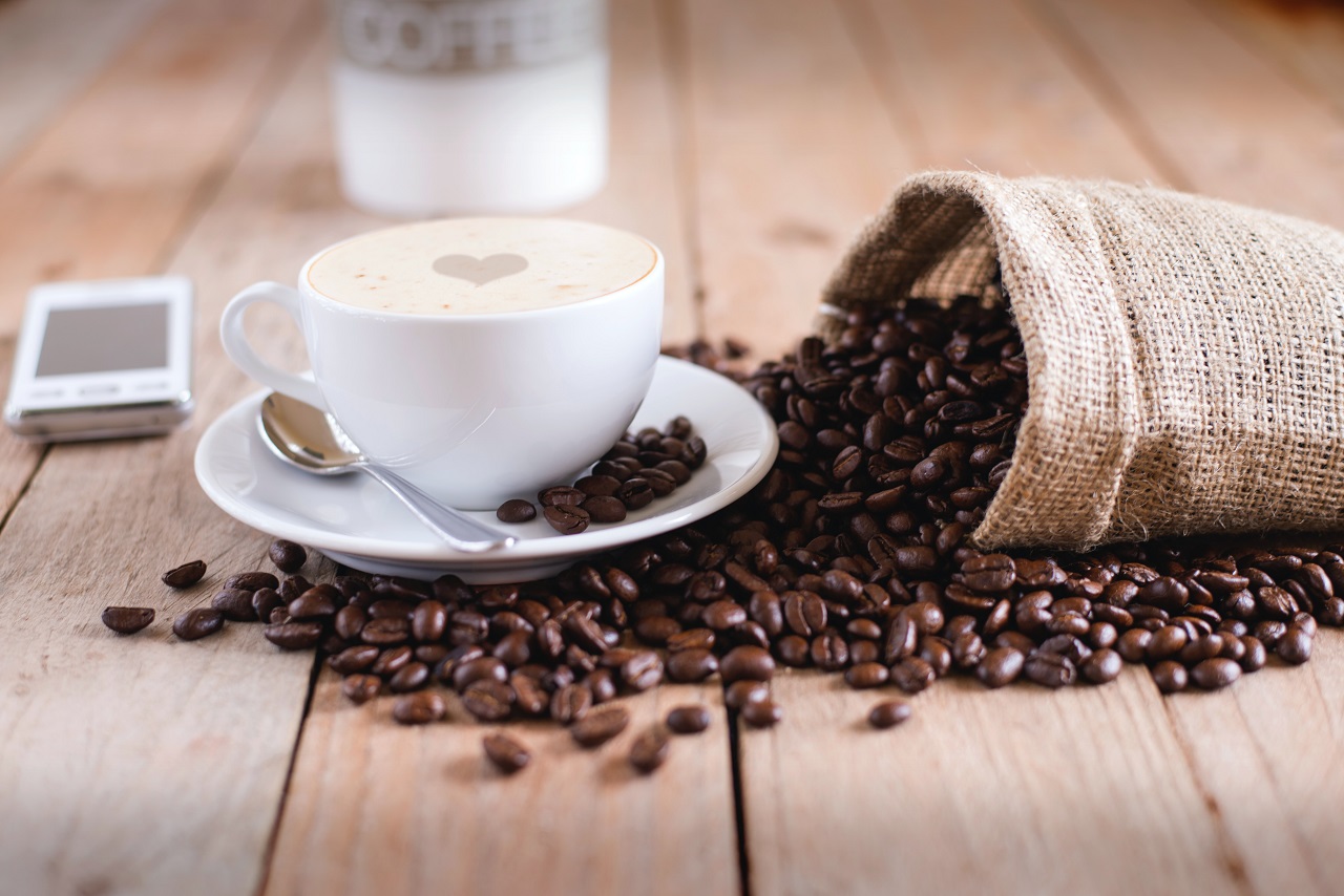 Świeżo palona kawa – jakie są jej zalety?